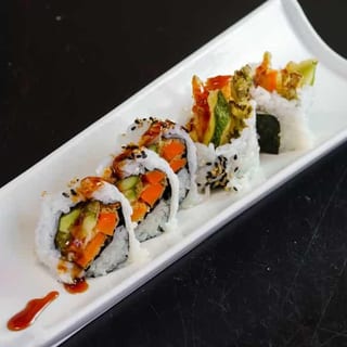 Vegetable tempura roll